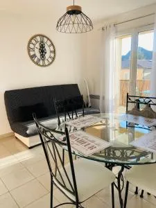 Appartement très lumineux au cœur du massif de la Sainte Baume - 南莱潘