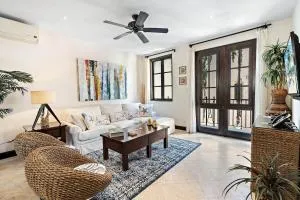 2-Bedroom Retreat Short Walk to Beach - Playa Danta