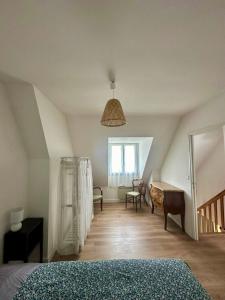 Maisons de vacances Maison Chapeau Saint Jacques - 400m de la plage : photos des chambres