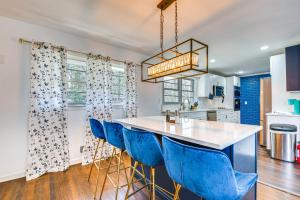 Charming Atlanta Home with Yard 7 Mi to Downtown!