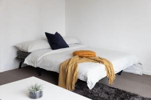 NEW! A Comfy & Stylish Apt Next to Darling Harbour