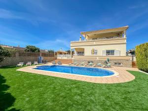 Luxury Holiday Villa Pescadinha near Beach, Albufeira