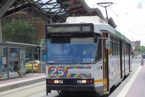 A Stylish & Comfy 2BR Apt Near Southern Cross