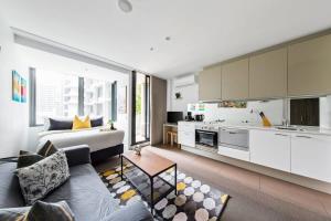 A Stylish CBD Studio Right Next to Southern Cross
