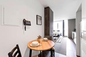 A Stylish CBD Studio Right Next to Southern Cross