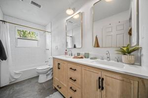 Midtown Modern Cottage