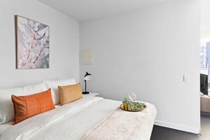 A Cozy 2BR Apt on Spencer St with FREE Parking