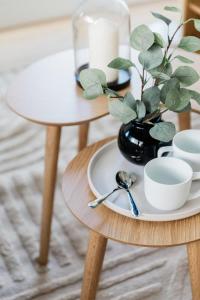 A Cozy Apt with City Views Near Crown Casino