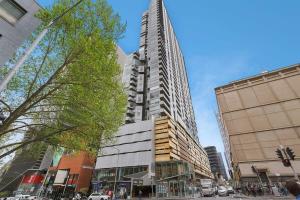 Comfy CBD Apt in QV with City Views FREE Parking