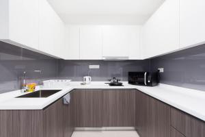 Modern, High Floor Suasana Suites 05 in JB