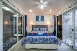 Modern villa with private pool , full kitchen and parking