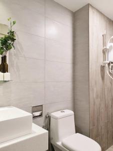 Stylish & Cozy 2BR Apt at Arte Plus, FREE Parking