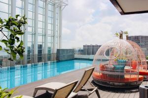 A Stylish High-Floor 2BR Suasana Suites Views