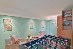 Atelier River Charm near Adige, Center & Game Room