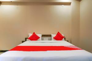 Hotel O Raja Residency Near Snow World