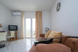 Family-friendly apartments with swimming pool Ljubac, Zadar - 21937