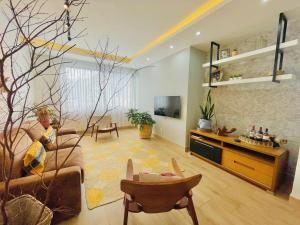 Casa no centro com churrasqueira