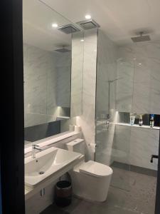 Luxury Seaview Private Elevator Near Island Hospital and Gurney plaza 梹城无敌海景私人电梯靠近医院和商场