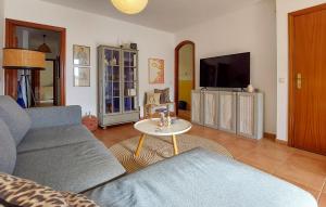 Awesome Apartment In Fuengirola