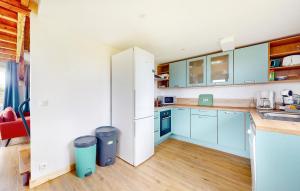 Maisons de vacances Amazing Home In Quiberville With Kitchen : photos des chambres