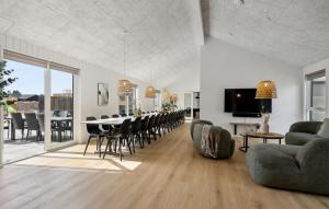 Awesome Home In Ålbæk With Wifi