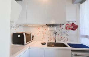 Stunning Apartment In Bordighera