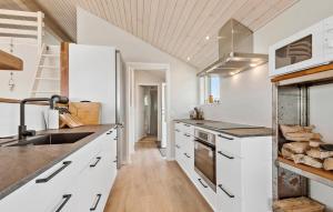 4 Bedroom Gorgeous Home In Ebeltoft