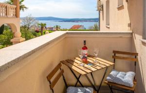 1 Bedroom Lovely Apartment In Crikvenica 