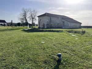Maisons de vacances Gite Saint-Aubin-de-Lanquais, 2 pieces, 2 personnes - FR-1-616-363 : photos des chambres