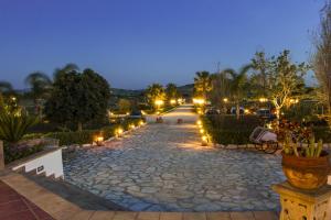 PALM PARK TRAPANi- parking Piscina a 10 minuti dal centro e dal mare