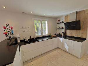 Appartements Appartement Rayol-Canadel-sur-Mer, 4 pieces, 5 personnes - FR-1-100-335 : photos des chambres