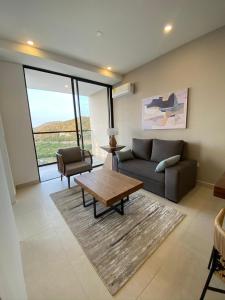 Piscina y mar en Santa Marta Pozos Colorados