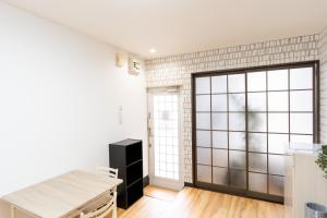 雀色方南 新宿駅まで14分 東京駅まで30分 方南町徒歩8分 最大2人 洗濯機 キッチン 電子レンジ