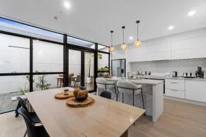 Penthouse Prestige - Cambridge Holiday Apartment - Leamington