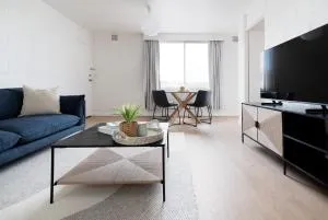 Parkside Apartment Near CBD & City Park with Parking - 朗塞斯顿