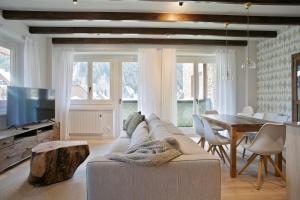 Luderna - Apartamento con terraza Bonaigua A4 Varicauba