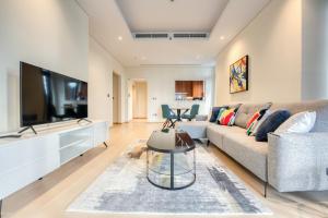 RH- Downtown Delight, spacious 01BR near Dubai Mall & Burj Khalifa, RP Heights