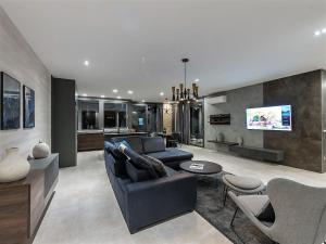 Stylish Villa Aria with pool, 100m to beach and sea