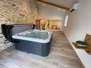 Gîte Belle Entrée - 永河畔拉罗什