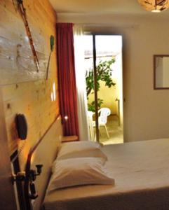 Hotels Hotel La Croix de Malte : photos des chambres