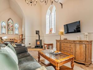 4 Bed in Soudley 94433