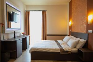 Double Room with Balcony room in Hotel La Riva