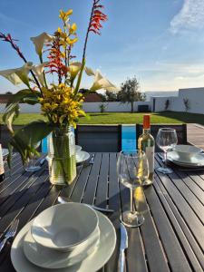 Casa Arendina - Villa Retreat with Heated Pool