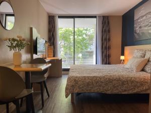 STUDIO PRADO PLAGE PISCINE TERRASSE