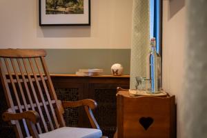 Maisons d'hotes Clos des Poulies : Chambre Double ou Lits Jumeaux avec Salle de Bains Privative