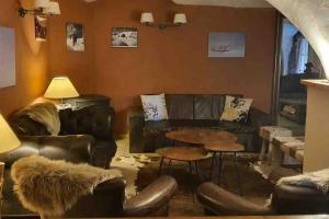 Chalets Chalet,14 p, 230m2,sauna,billard,source : photos des chambres