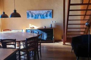 Chalets Chalet,14 p, 230m2,sauna,billard,source : photos des chambres