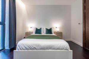 The Embassy Suite Devereux Residences near Battersea Power Station