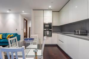 The Embassy Suite Devereux Residences near Battersea Power Station