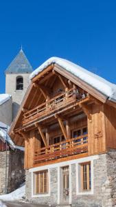 Chalets Chalet,14 p, 230m2,sauna,billard,source : photos des chambres